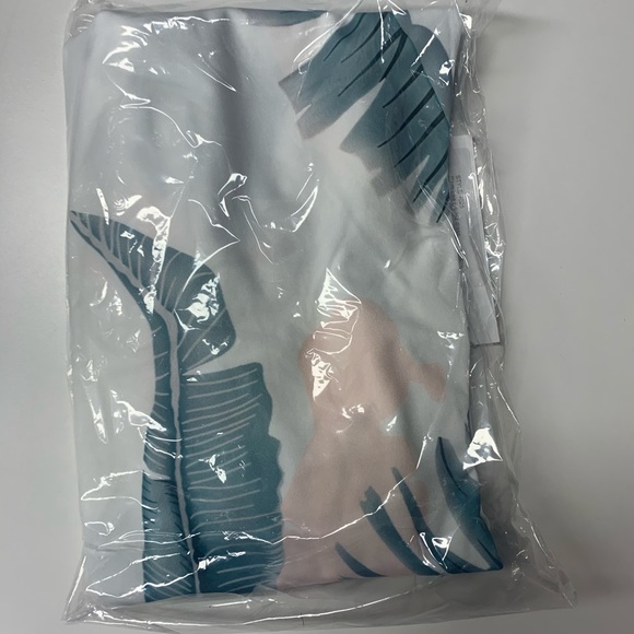 Slip on Tropical spaghetti straps summer dress - Picture 2 of 4